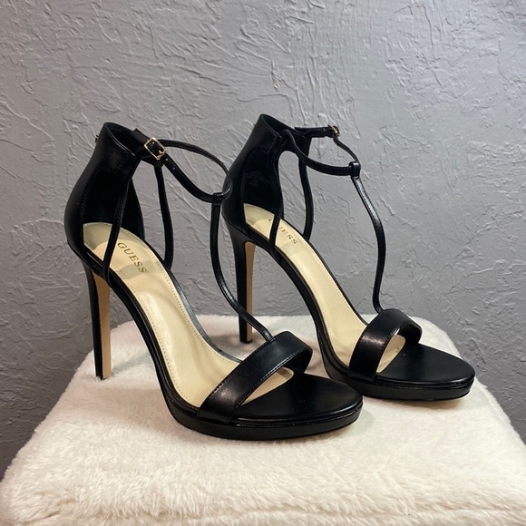 GUESS Women’s TECRU T-STRAP STILETTOS ANKLE STRAP HIGH HEELS BLACK SZ 10M - Picture 1 of 11
